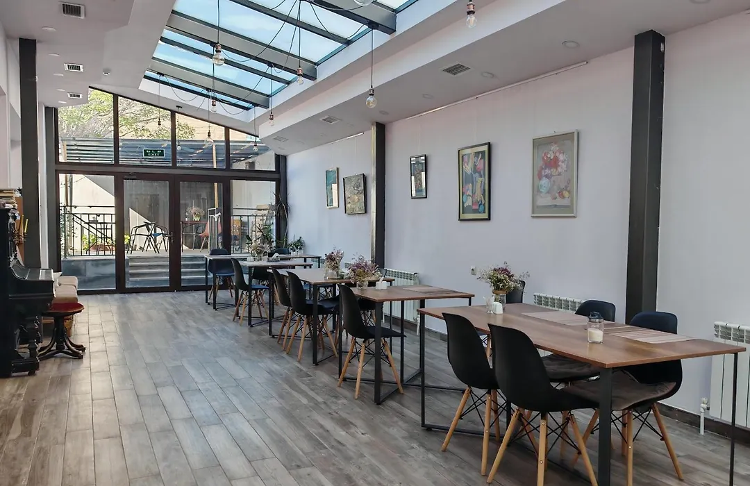 Blur Inn Gallery-1